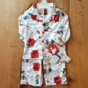 NWT PEANUTS 12M 2-Piece Button-up Christmas Pajamas